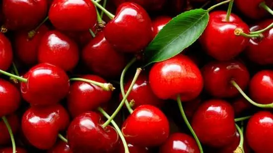 baño de cerezas para la amistad