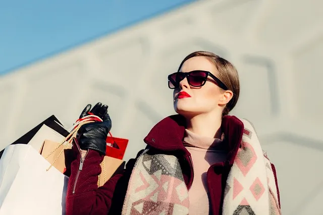 Redes sociales - personas materialistas
