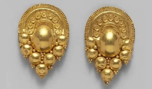 Granulación de oro etrusca